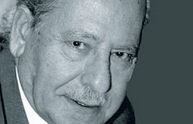 Hanna Mina and his life